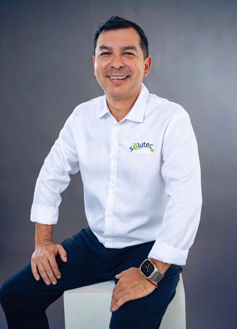 Christian Muñoz — CEO · Gerencia · SOLUTEC